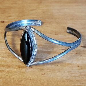 Vintage Navajo Signed Y Teme Sterling Black Stone Cuff 6 1/4"